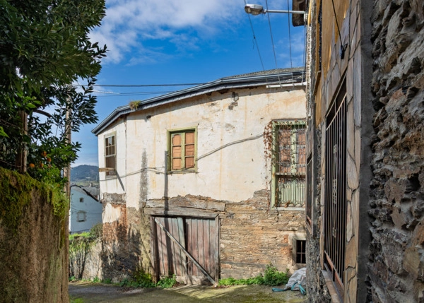 GCH-2189-acceso-calle-pueblo