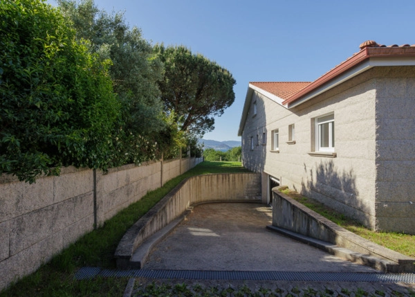 26-2218-6831f847c4011