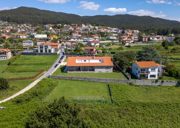 3-2218-6831f64fbd34a