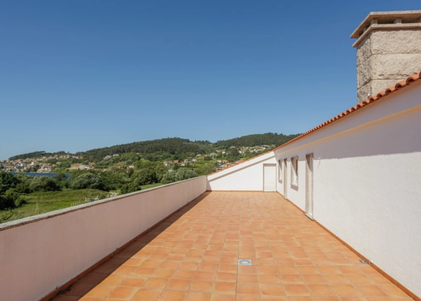 93-2218-6831fa5621e12