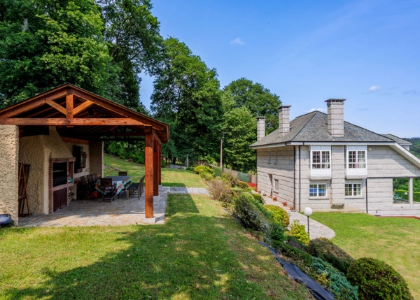 35-2334-684eab369030a