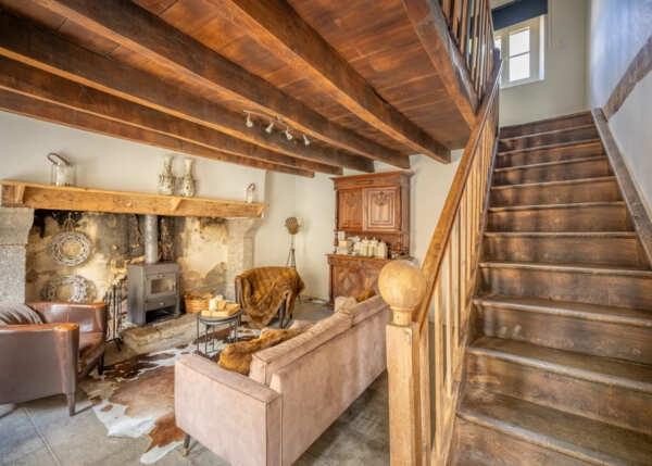 9290409f2d905fac2e73c8a383472dfc-687640941fbdc