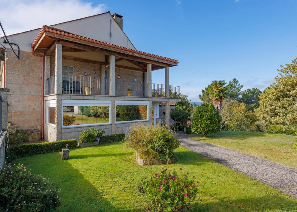 110-2732-6915b5b7b95cf