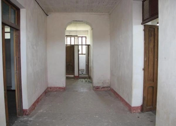 Galicia, La Coruña Ortiguiera, school, passageway