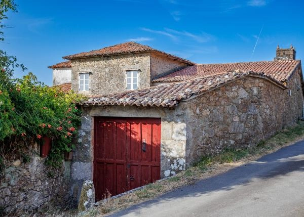 Galicia, Pontevedra, La Estrada, Berres main door