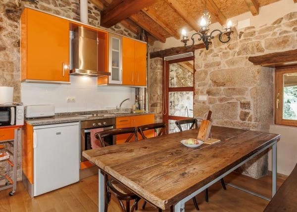 Galicia, Ourense, Ribeira Sacra, hotel rural interior apartamento 2