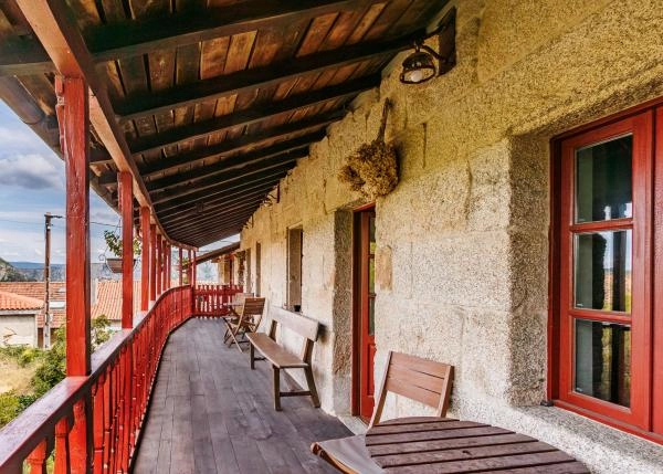 Galicia, Ourense, Ribeira Sacra, rural hotel, balconada 1