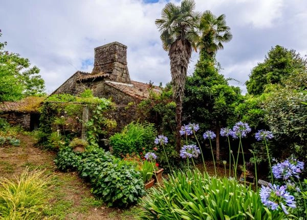 970-Galicia, Pontevedra, Dozar vista desde jardin 1