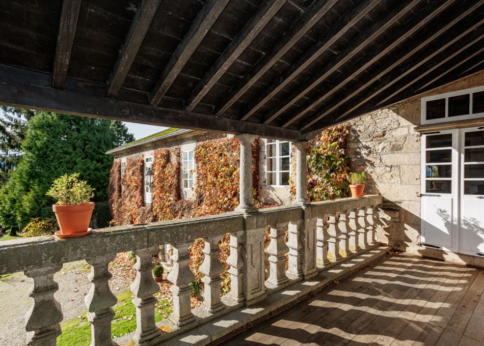 GCH-1610-Inside-terrace-palace-rural-luxury-galicia
