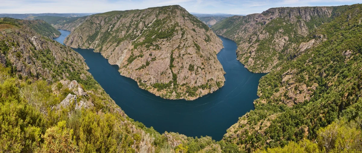 ribeira-sacra-landscape-vilouxe-viewpoint-with-ri-2023-11-27-04-56-31-utc